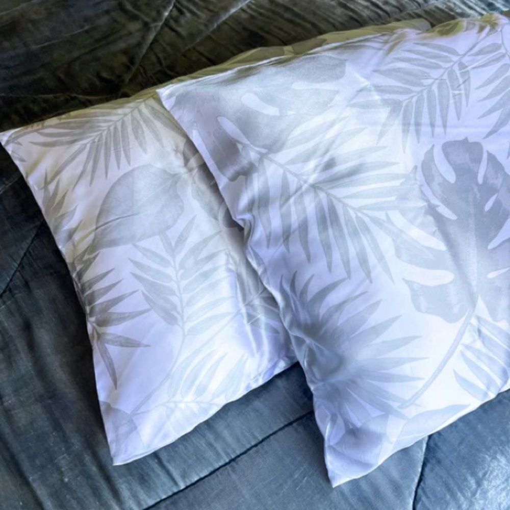 NEW Zoe Ayla Set of 2 Silky-Satin Palm Banana Leaf Pillowcases